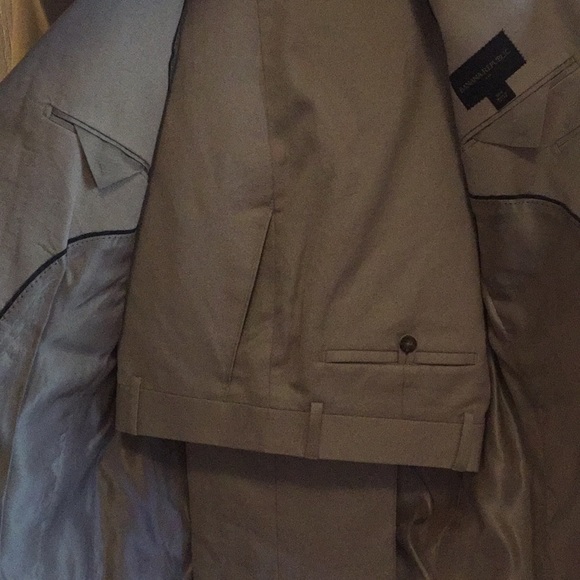 Khaki Taikored Fit Banana Republic Suit Set.